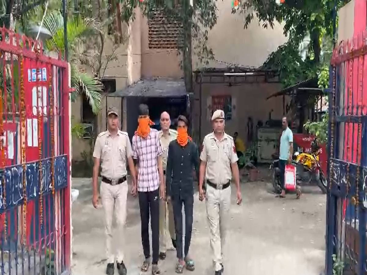 Delhi Crime: 24 घंटे में पुलिस गिरफ्त में बुजुर्ग से लूट के आरोपी, नशे के लिए दिया वारदात को अंजाम