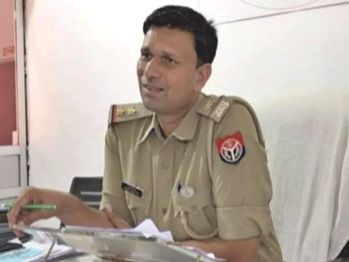 Kanpur: यूपी पुलिस की घिनौनी हरकत, शव के साथ किया था ऐसा काम ! Kanpur: यूपी पुलिस की घिनौनी हरकत, शव के साथ किया था ऐसा काम !