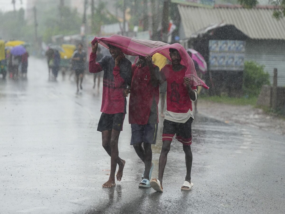 Bihar Weather: बिहार के इन 11 जिलों में आज होगी तेज बारिश, IMD का येलो अलर्ट जारी