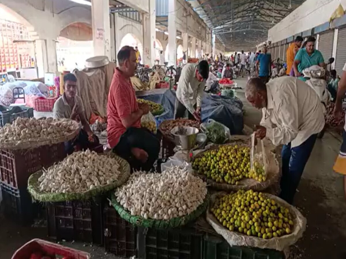 Vegetable Prices: जानें क्यों आसमान छू रहे है सब्जियों के दाम 