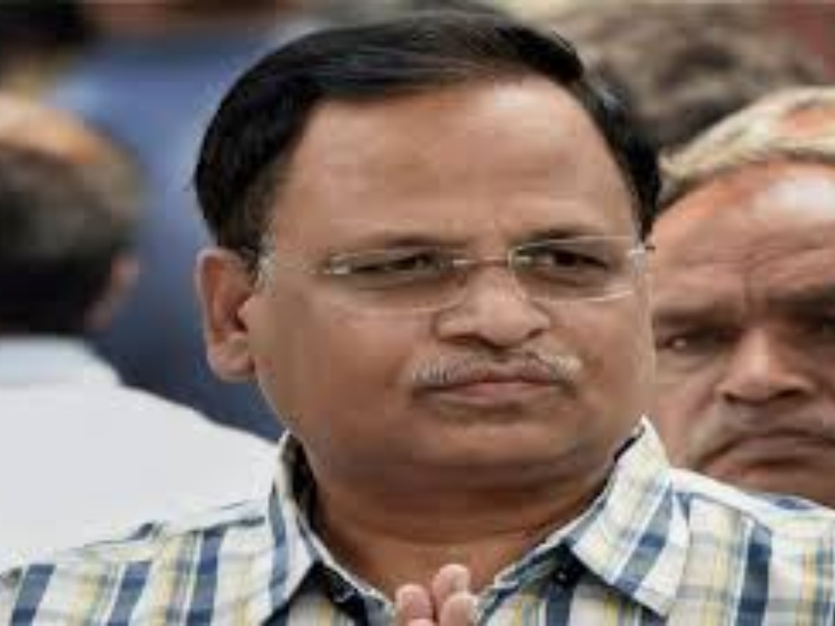 Satyendar Jain: सत्येंद्र जैन की अंतरिम जमानत याचिका, पत्नी और बेटी की देखभाल के लिए दी थी अर्जी