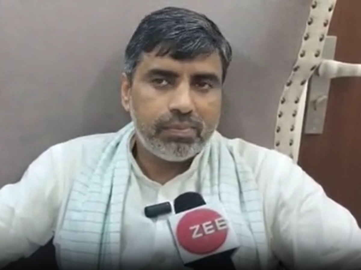 Panipat News: कांग्रेस में चलता है जिसकी लाठी उसकी भैंस का फॉर्मूला, जानें महिपाल ढांडा ने ऐसा क्यों कहा Panipat News: कांग्रेस में चलता है जिसकी लाठी उसकी भैंस का फॉर्मूला, जानें महिपाल ढांडा ने ऐसा क्यों कहा