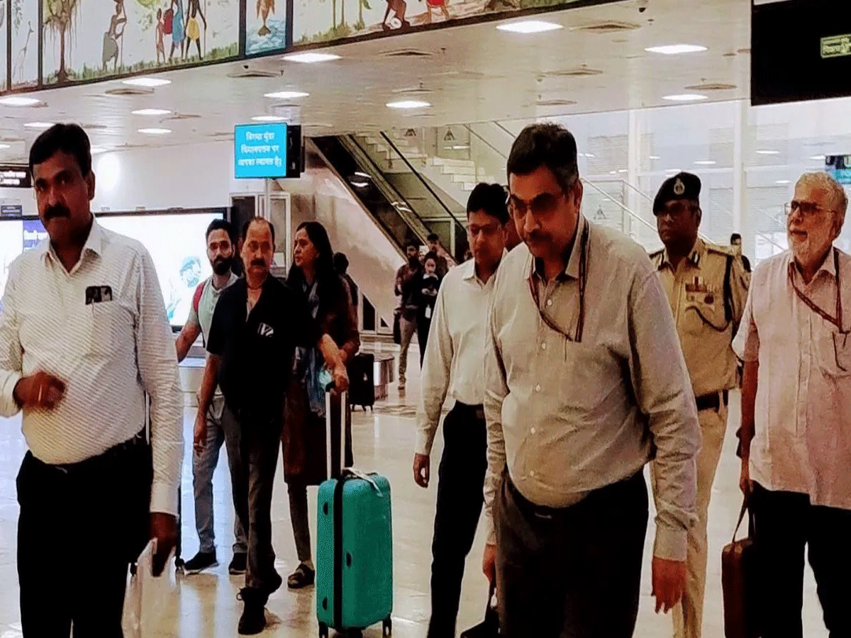 Jharkhand Assembly elections 2024: झारखंड में समय पहले विधानसभा चुनाव होने के संकेत, ECI की टीम ने तैयारियों का लिया जायजा Jharkhand Assembly elections 2024: झारखंड में समय पहले विधानसभा चुनाव होने के संकेत, ECI की टीम ने तैयारियों का लिया जायजा