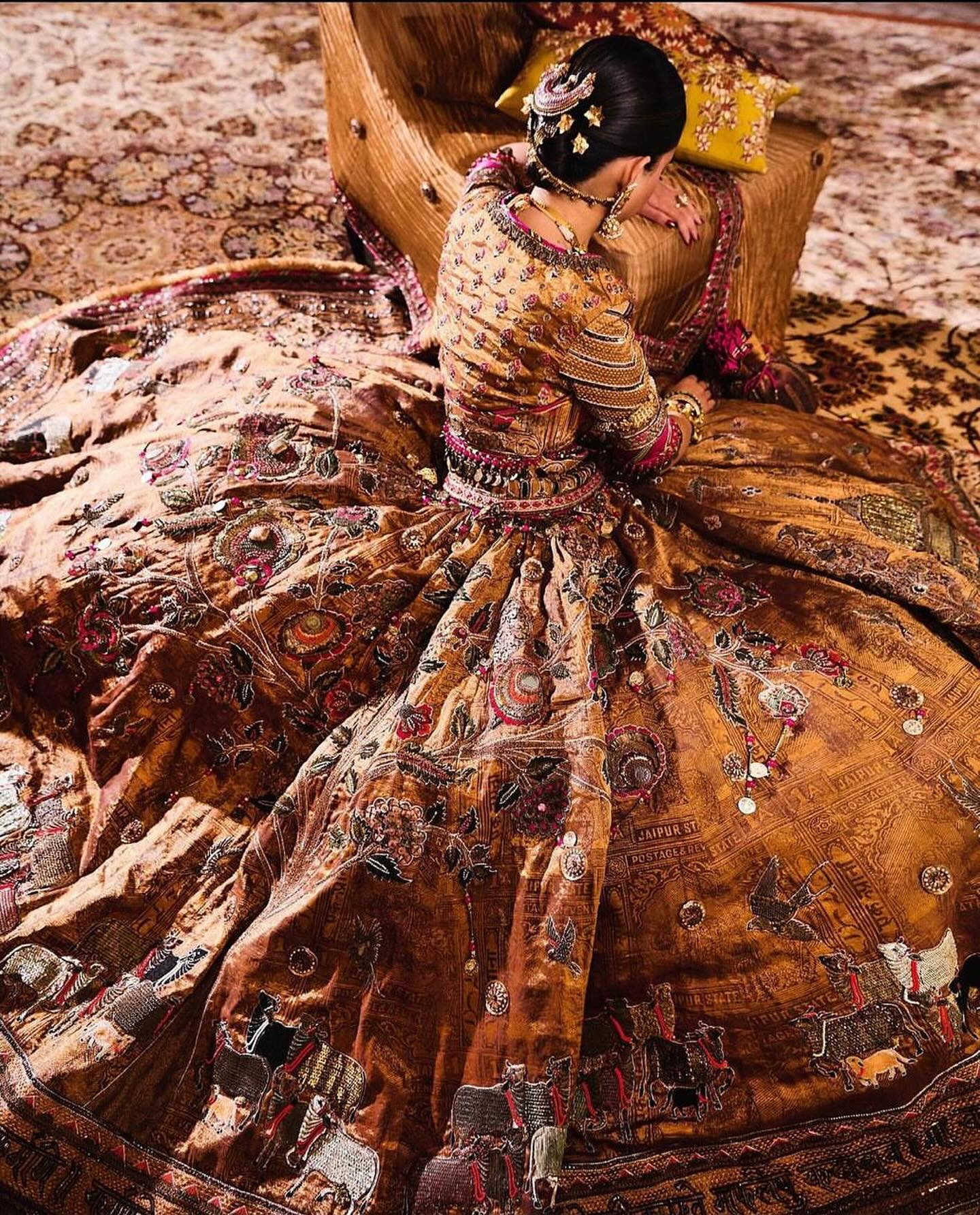 ईशा अंबानी की तारीफ