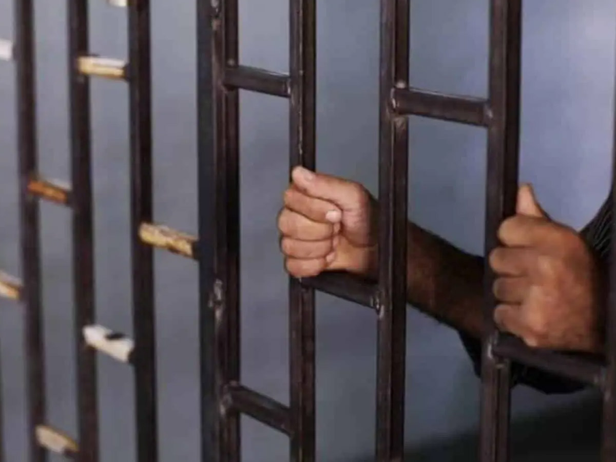 Abdul Rahim Case: 18 साल के बाद अपने बेटे रहीम से मिलेगी उसकी मां, 34 करोड़ में मिली ज़िन्दगी की भीख Abdul Rahim Case: 18 साल के बाद अपने बेटे रहीम से मिलेगी उसकी मां, 34 करोड़ में मिली ज़िन्दगी की भीख