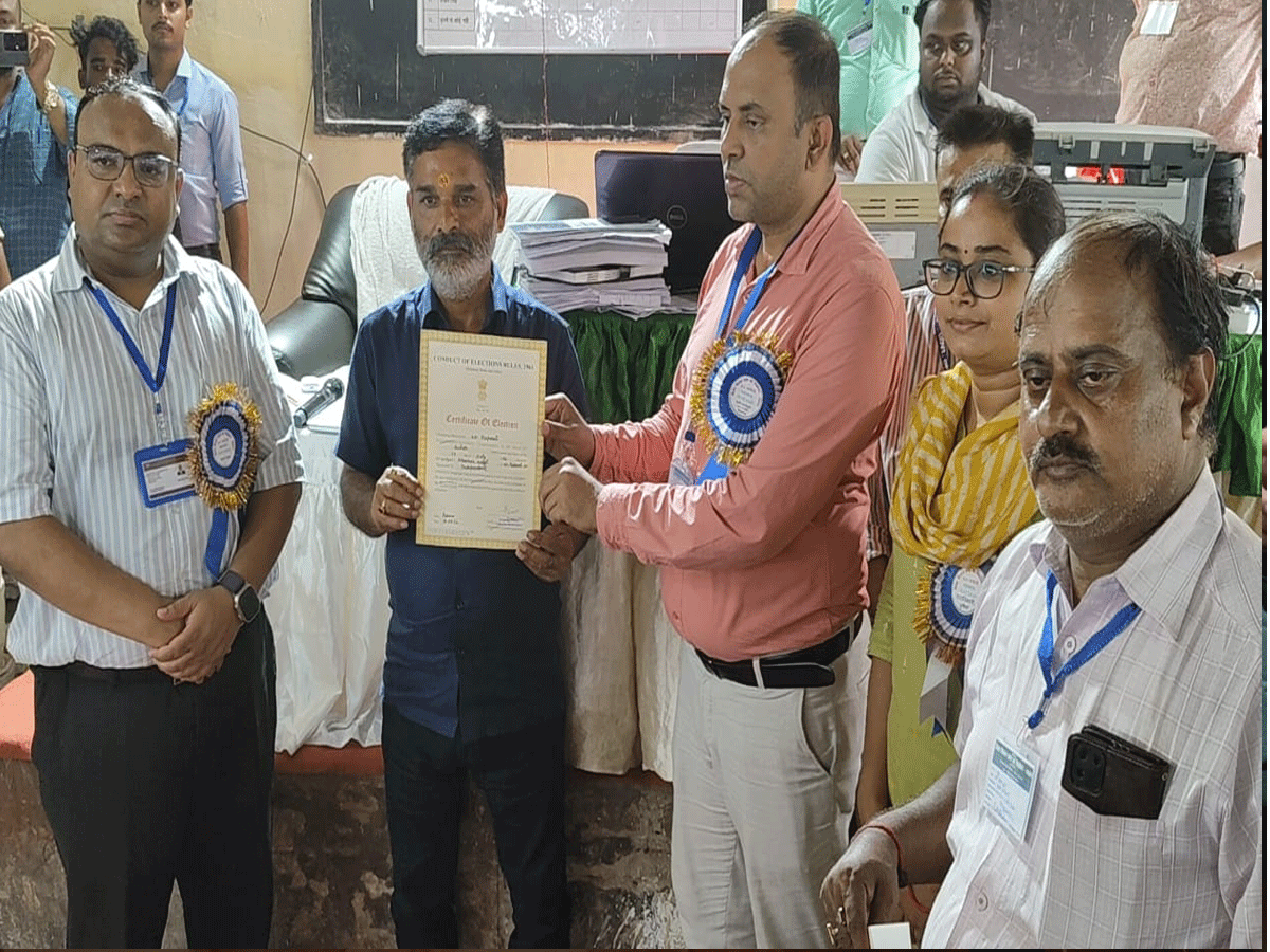 Rupauli By Elction Polling: JDU, राजद को तगड़ा झटका, निर्दलीय उम्मीदवार शंकर सिंह की जीत Rupauli By Elction Polling: JDU, राजद को तगड़ा झटका, निर्दलीय उम्मीदवार शंकर सिंह की जीत