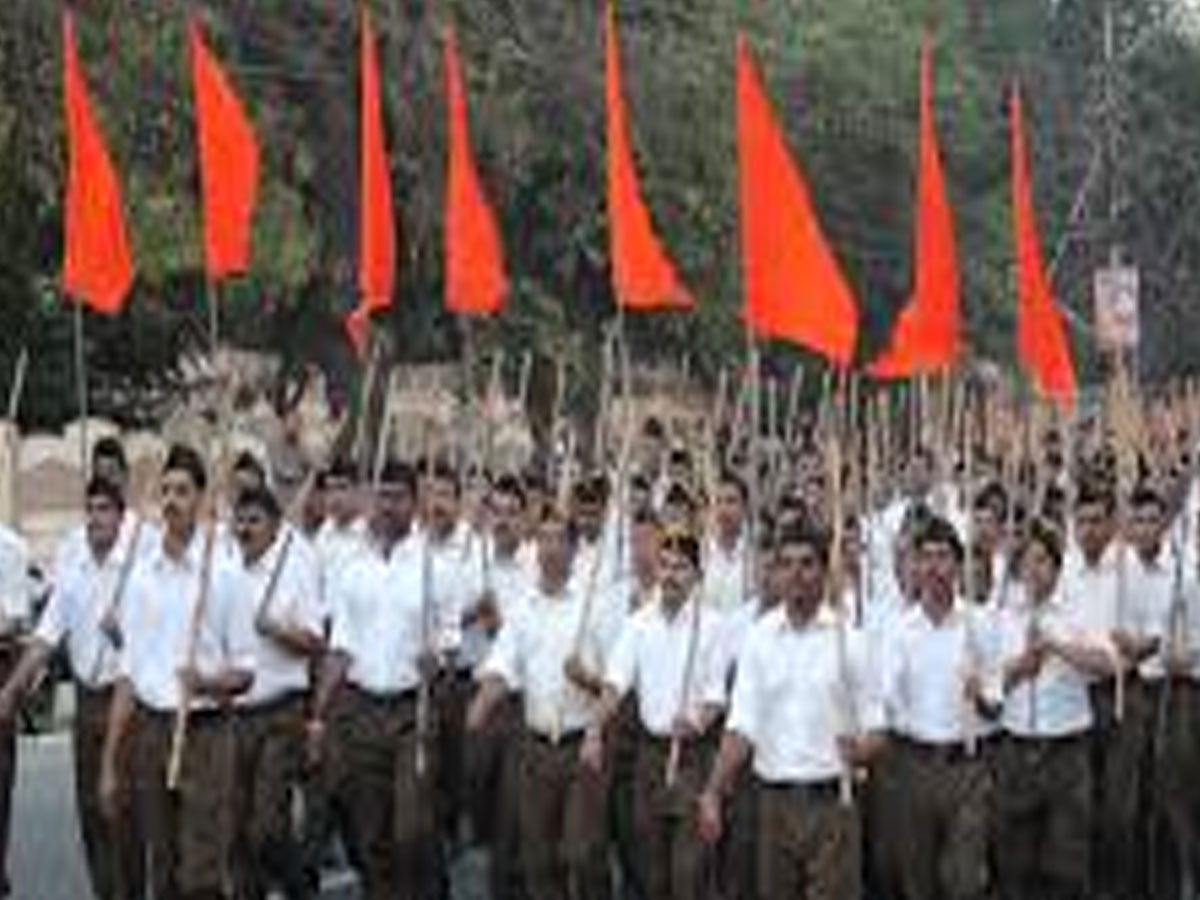 BJP के साथ ही ''संविधान हत्या दिवस'' में RSS भी कूदा, आपातकाल निश्चित रूप से गलत था -संघ