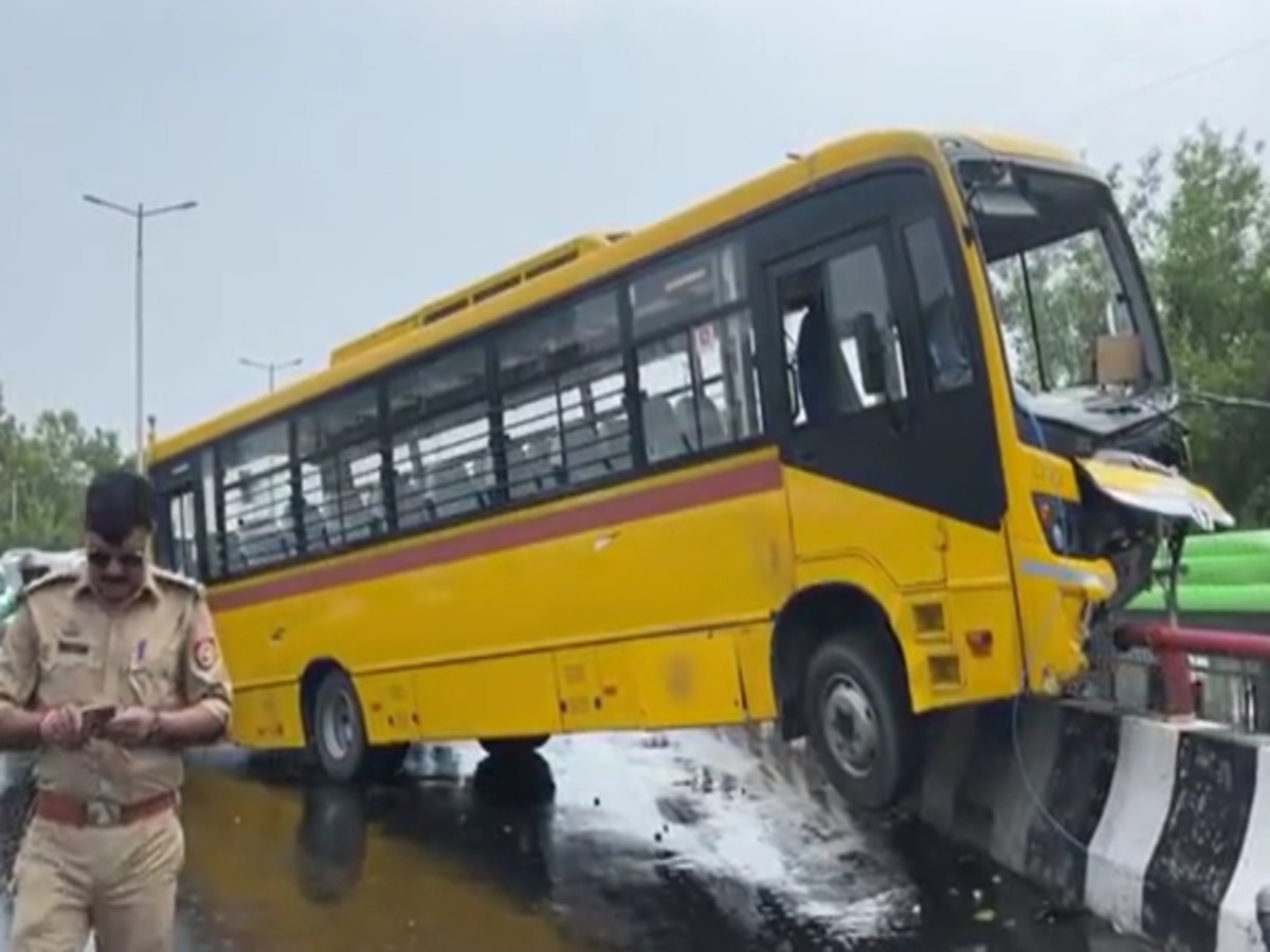 Delhi Ncr Haryana Live: नोएडा के एलिवेटेड रोड पर फ्लाईओवर पर चढ़ी प्राइवेट बस