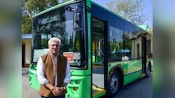 Delhi News: दिल्ली सरकार ने शुरू की मोहल्ला बस सर्विस, जानें इसका रूट और किराया 