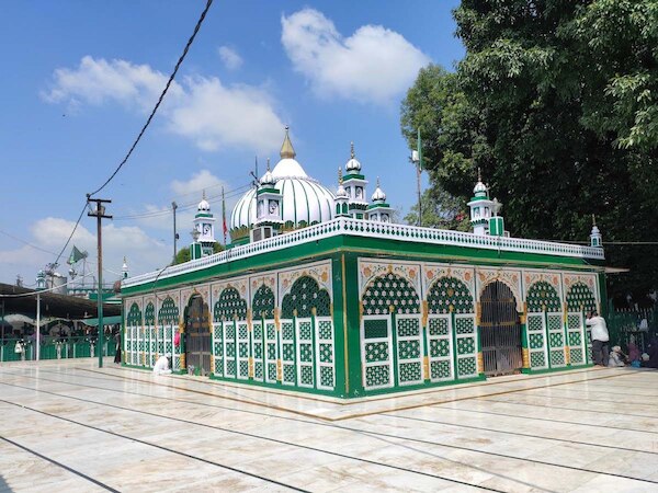 पिरान कलियर दरगाह में किया था सवा करोड़ रुपये का गबन, 17 साल बाद हुआ गिरफ्तार