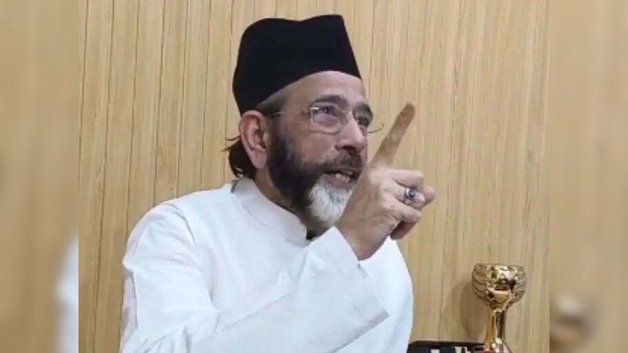 भाजपा ने बताया किस लिए मौलाना तौकीर रजा दे रहे विवादित बयान