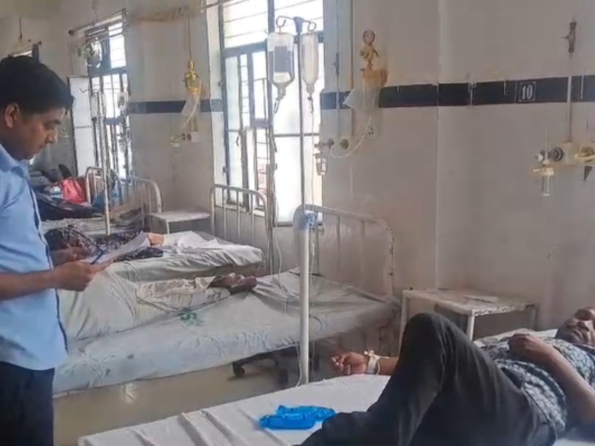 Chittorgarh News: शहर में छाया उल्टी दस्त का प्रकोप,दो लोगों की गई जान, कई बीमार Chittorgarh News: शहर में छाया उल्टी दस्त का प्रकोप,दो लोगों की गई जान, कई बीमार