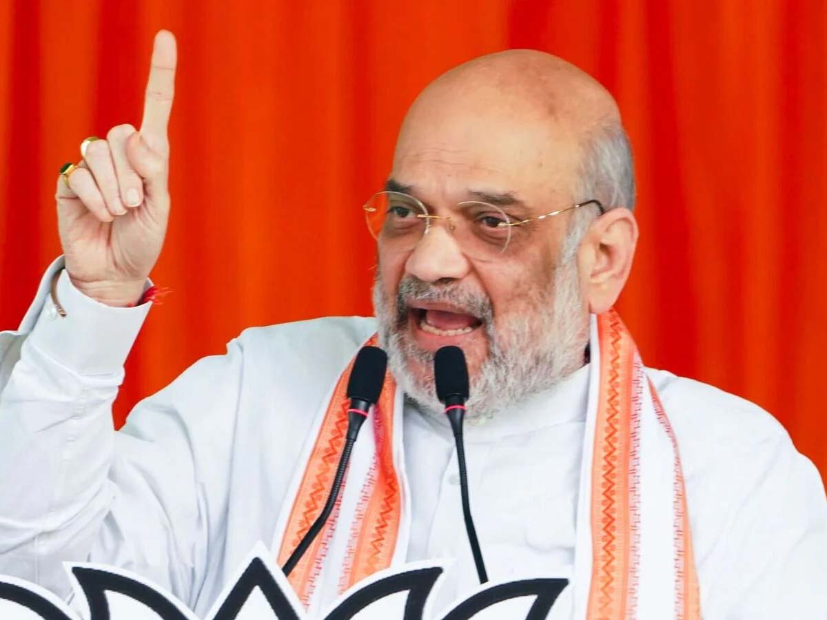 गृहमंत्री अमित शाह ने अब हरियाणा में दिखाया मुसलमानों का डर; कहा, "न करें ये गलती" गृहमंत्री अमित शाह ने अब हरियाणा में दिखाया मुसलमानों का डर; कहा, "न करें ये गलती"