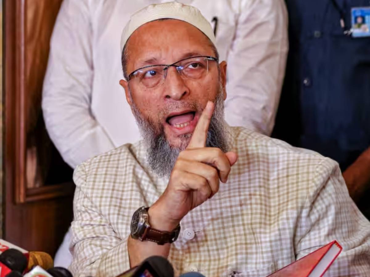 Asaduddin Owaisi on UP Police: यूपी पुलिस के किस फैसले पर भड़के ओवैसी, कहा- कांवड़िया गलती से मुसलमान की दुकान... Asaduddin Owaisi on UP Police: यूपी पुलिस के किस फैसले पर भड़के ओवैसी, कहा- कांवड़िया गलती से मुसलमान की दुकान...
