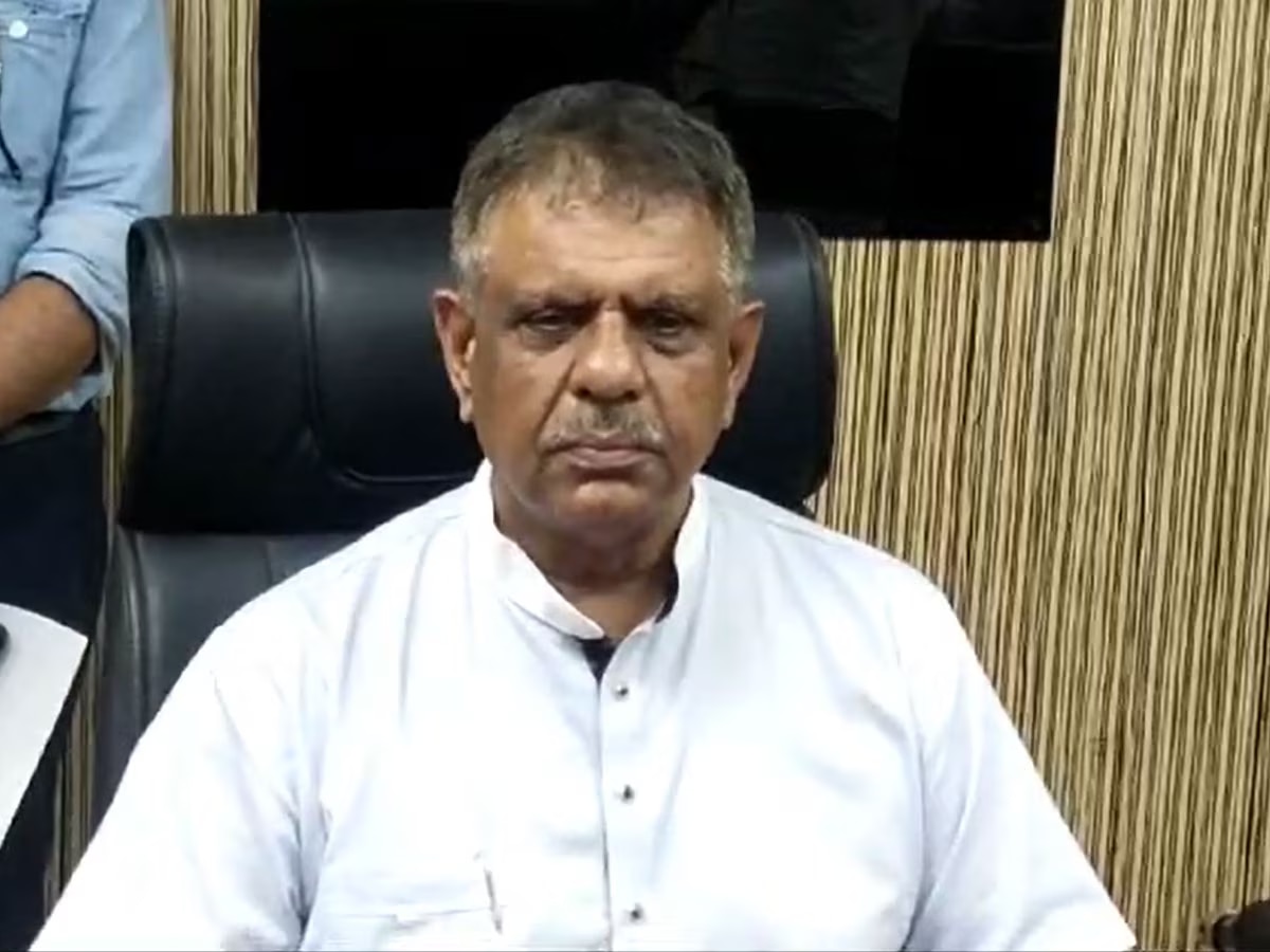 Minister Gajendra Singh Khinvsar