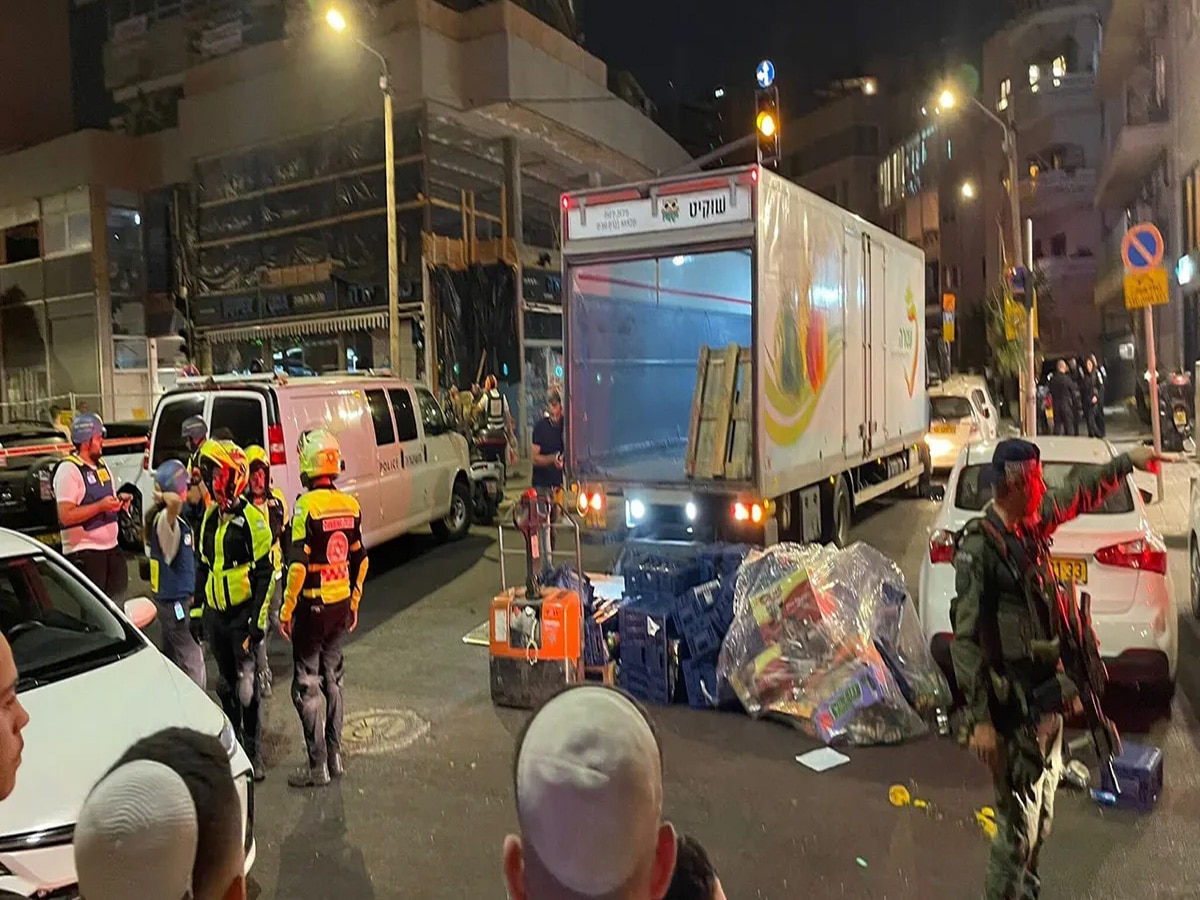 Tel Aviv Blast: हिज़बुल्लाह की वॉर्निंग के बाद तेल अवीव में भयानक ब्लास्ट, दहले आसपास के घर