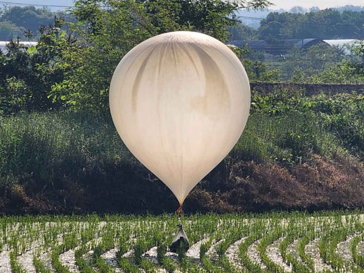 Korea Border: कचरे से भरे गुब्बारों के जवाब में लाउडस्पीकर ब्रॉडकास्ट, दक्षिण के इस कदम से भड़क सकता है उत्तर कोरिया 