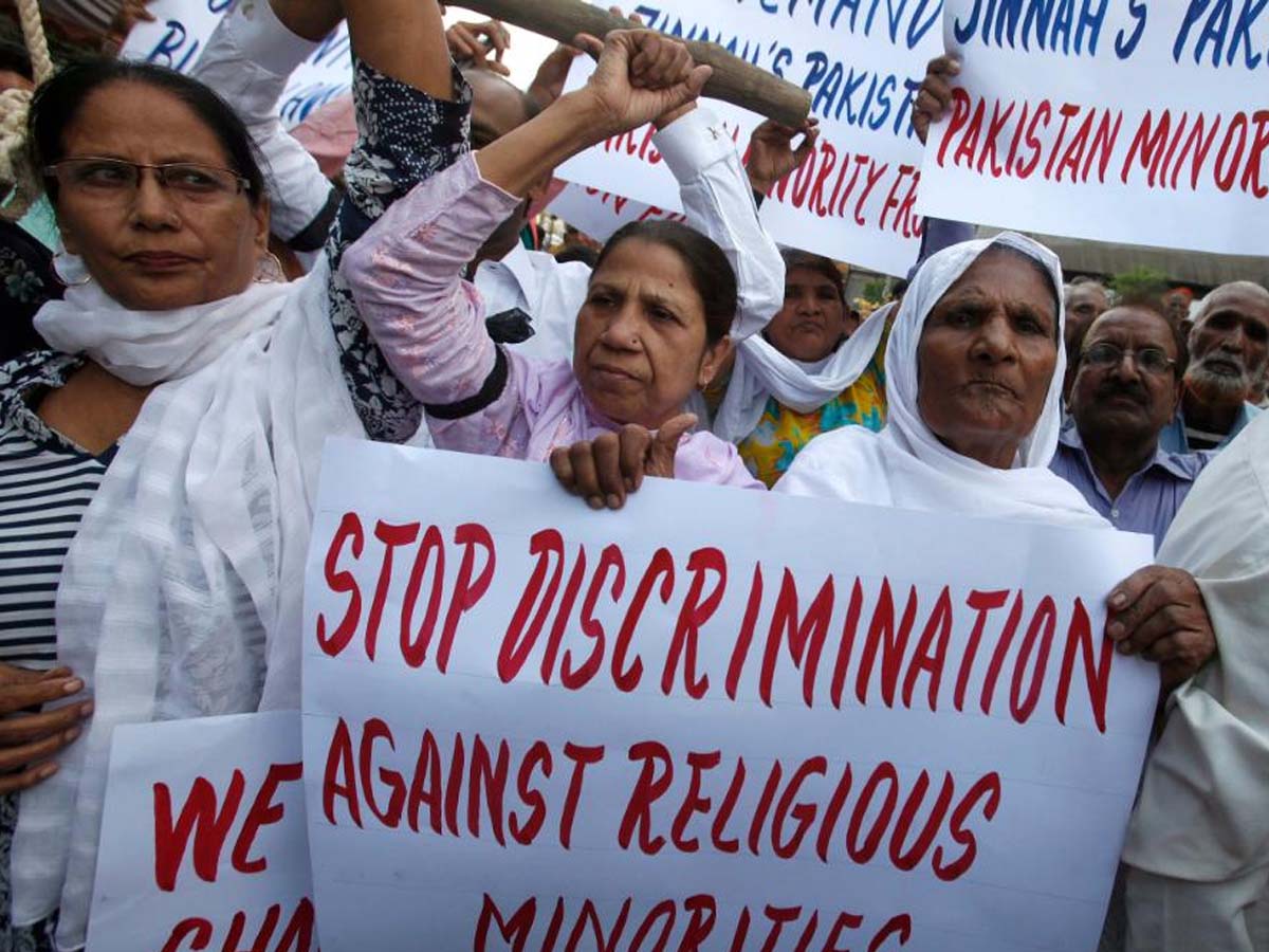पाकिस्तान में पिछले 5 सालों में घटी मुस्लिम आबादी; हिन्दू अल्पसंख्यकों में 3 लाख का इजाफा पाकिस्तान में पिछले 5 सालों में घटी मुस्लिम आबादी; हिन्दू अल्पसंख्यकों में 3 लाख का इजाफा
