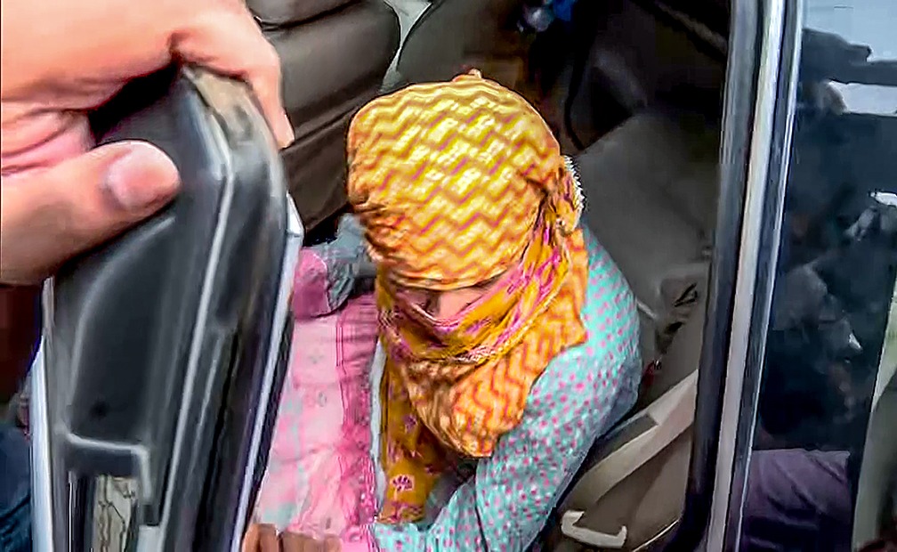 IAS Pooja Khedkar की नहीं कम हो रही है मुश्किलें, UPSC ने दर्ज कराई FIR IAS Pooja Khedkar की नहीं कम हो रही है मुश्किलें, UPSC ने दर्ज कराई FIR