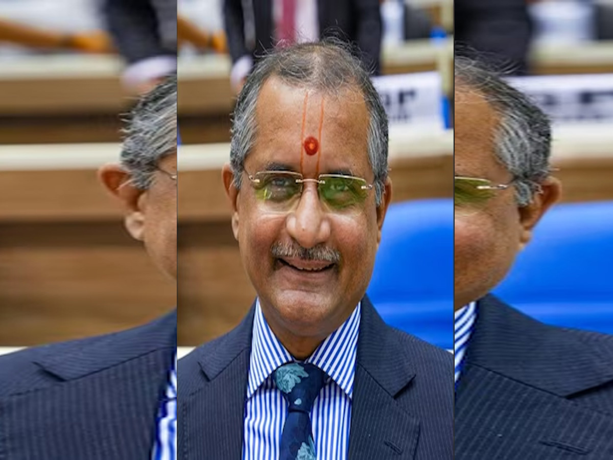 UPSC Chairman Resign: यूपीएससी चेयरमैन ने कार्यकाल खत्म होने से 5 साल पहले दिया इस्तीफा UPSC Chairman Resign: यूपीएससी चेयरमैन ने कार्यकाल खत्म होने से 5 साल पहले दिया इस्तीफा