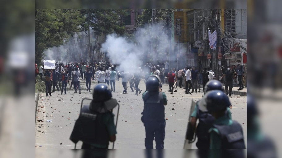 BANGLADESH VIOLENCE : ଉଗ୍ର ରୂପ ନେଉଛି ବାଂଲାଦେଶ ହିଂସା : ଗଲାଣୀ ୧୦୫ ଜଣଙ୍କ ଜୀବନ