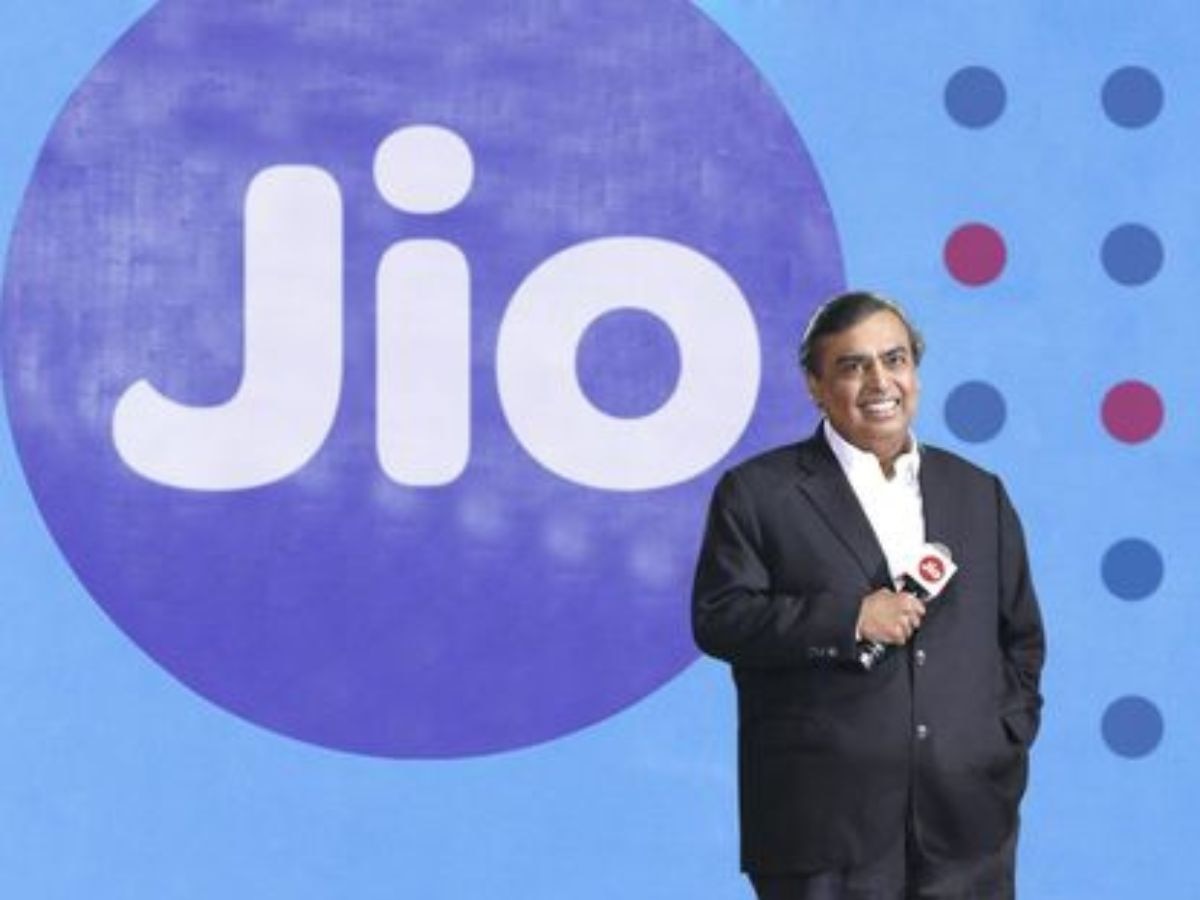 कीमत बढ़ाने के बाद Jio ने सस्ता कर दिया ये पॉपुलर प्लान, Mukesh Ambani का यूजर्स को डबल गिफ्ट 