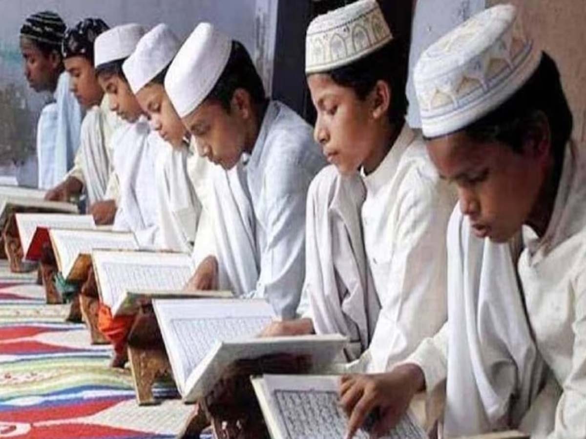 Madrassa News: मदरसों पर सरकारी आदेश AIMPLB को नहीं 'कबूल', कहा- किसी हालत में नहीं मानेंगे फरमान