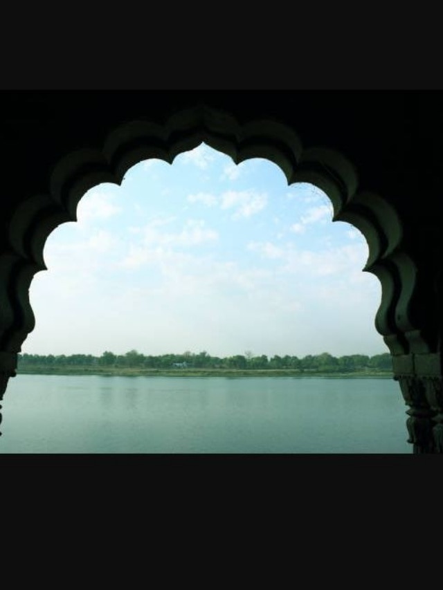 भारत की कौन-सी प्रसिद्ध नदी उल्टी बहती है, कहते हैं रिफ्ट वैली