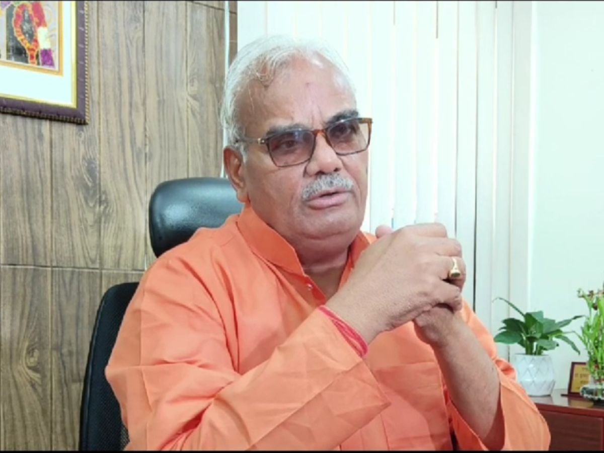 Rajasthan Politics: अपने इस आदेश को लेकर पलटे शिक्षा मंत्री मदन दिलावर, जानिए क्या है कारण Rajasthan Politics: अपने इस आदेश को लेकर पलटे शिक्षा मंत्री मदन दिलावर, जानिए क्या है कारण