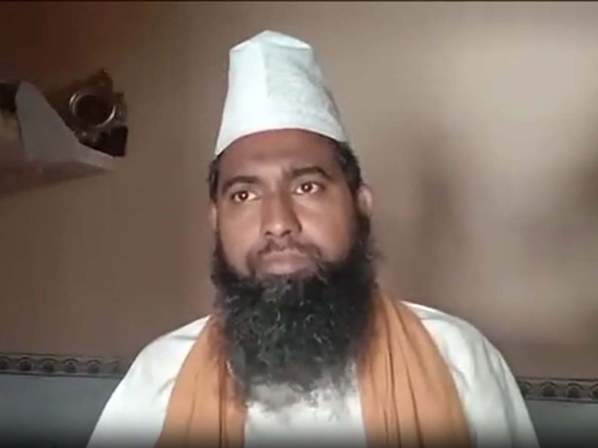 UP News: मुस्लिम मौलाना हुए नाराज; ओम प्रकाश राजभर की अपील का दिया तगड़ा जवाब UP News: मुस्लिम मौलाना हुए नाराज; ओम प्रकाश राजभर की अपील का दिया तगड़ा जवाब