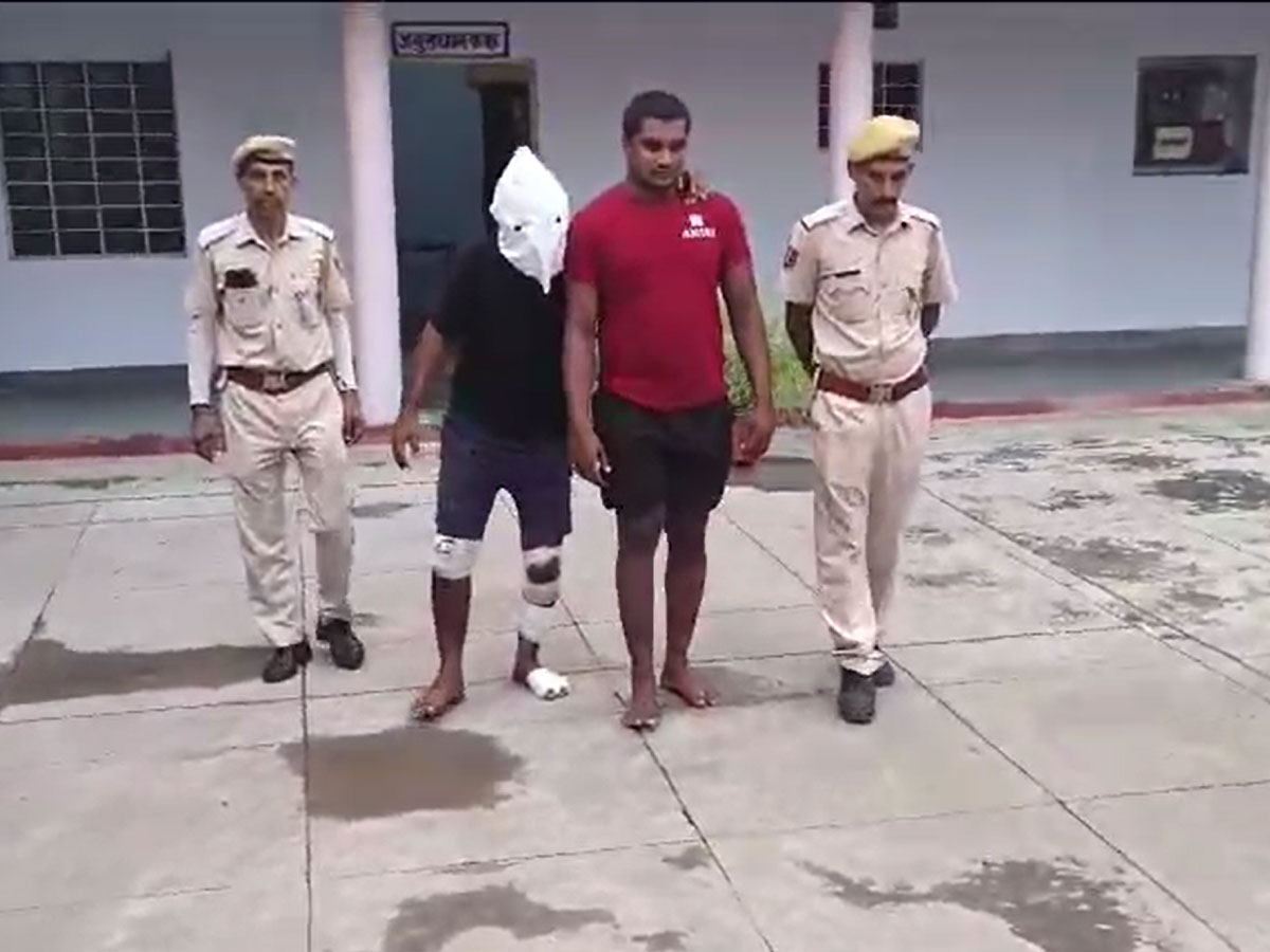 Alwar News: गर्लफ्रेंड से मिलकर लौट रहा था बदमाश, पुलिस ने पकड़ा तो कुबूली 12 वारदातें