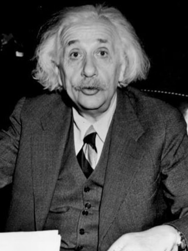 अल्बर्ट आइंस्टीन की 5 अजीब आदतें, जिन्हें जानकर हंस पड़ेंगे आप