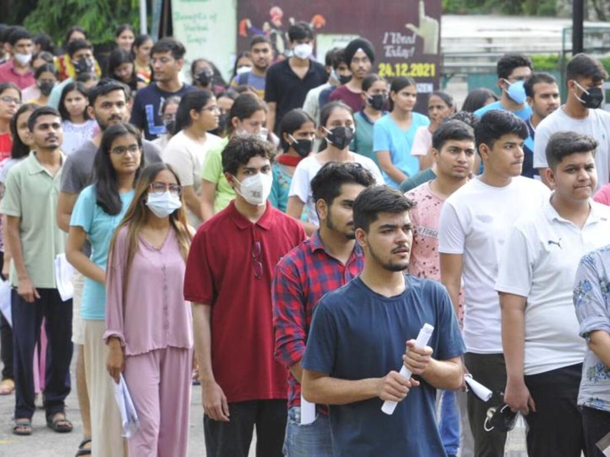 NEET UG रिवाइज्ड स्कोरकार्ड 2024 जारी, 4.2 लाख छात्रों के मार्क्स बदले, डायरेक्ट लिंक से करें चेक 