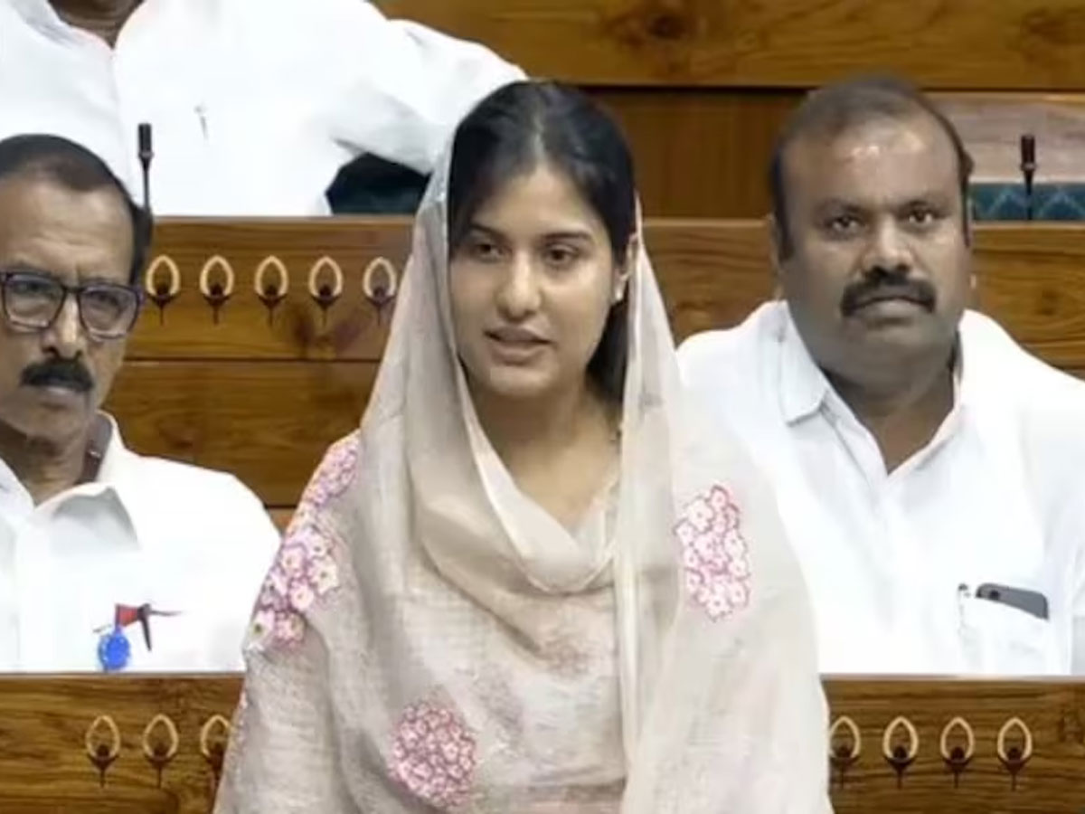 MP इकरा हसन ने हिंदू भक्तों के लिए संसद में रखी ऐसी मांग, मुंह ताकते रह गए BJP सांसद MP इकरा हसन ने हिंदू भक्तों के लिए संसद में रखी ऐसी मांग, मुंह ताकते रह गए BJP सांसद