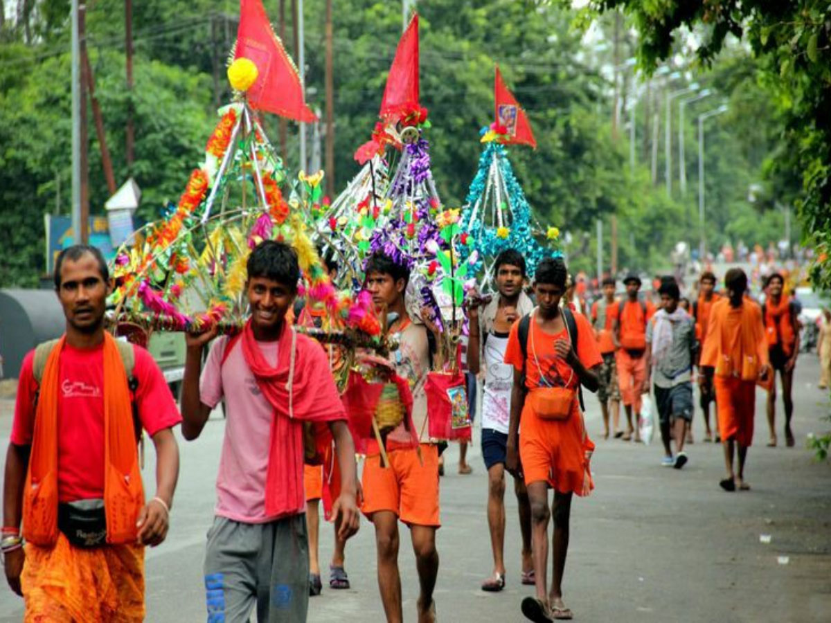 वाराणसी नगर निगम का फरमान, बंद हो मीट की दुकानें; मामला पहुंचा इलाहाबाद हाईकोर्ट वाराणसी नगर निगम का फरमान, बंद हो मीट की दुकानें; मामला पहुंचा इलाहाबाद हाईकोर्ट