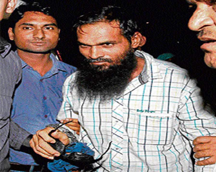 Sayyed Maqbool Died: दिलसुखनगर ब्लास्ट के दोषी सैयद मकबूल की मौत, अस्पताल में था भर्ती Sayyed Maqbool Died: दिलसुखनगर ब्लास्ट के दोषी सैयद मकबूल की मौत, अस्पताल में था भर्ती