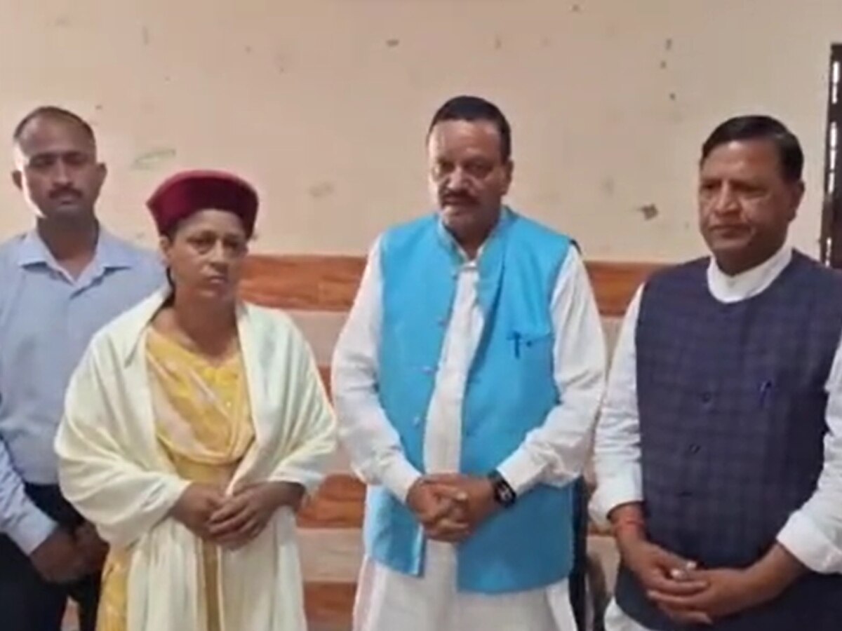 Himachal News: कारगिल विजय दिवस की पूर्व संध्या पर नाहन में BJP ने 13 शहीदों के परिवार जनों को किया सम्मानित