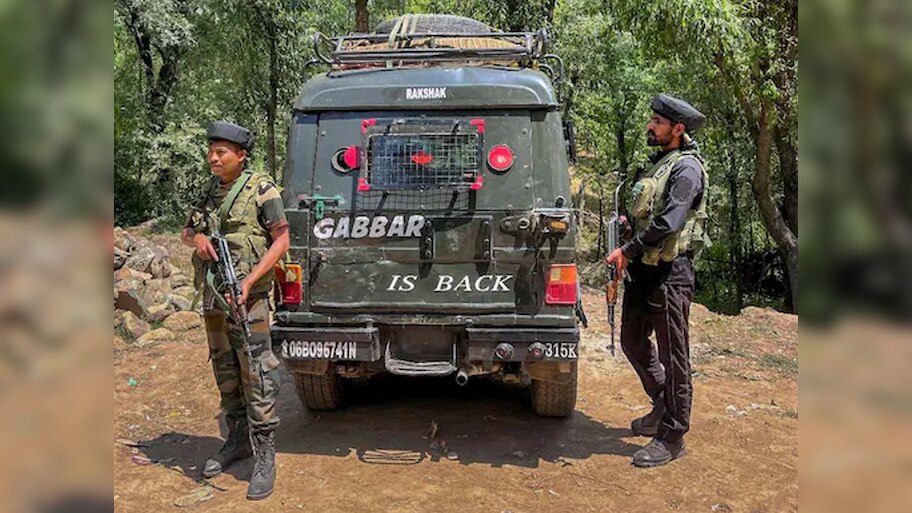 Jammu And Kashmir: कुपवाड़ा एनकाउंटर में एक जवान शहीद, मारा गया पाकिस्तानी; कैप्टन समेत चार जख्मी