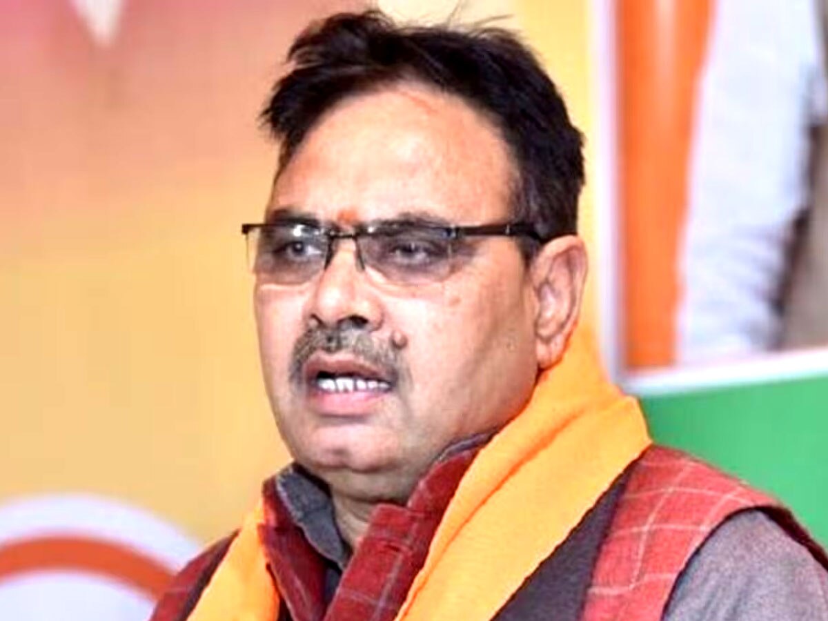 राजस्थान CM भजनलाल शर्मा को मिली जान से मारने की धमकी, जानिए कहां से आई थी कॉल, पढ़ें अपडेट राजस्थान CM भजनलाल शर्मा को मिली जान से मारने की धमकी, जानिए कहां से आई थी कॉल, पढ़ें अपडेट