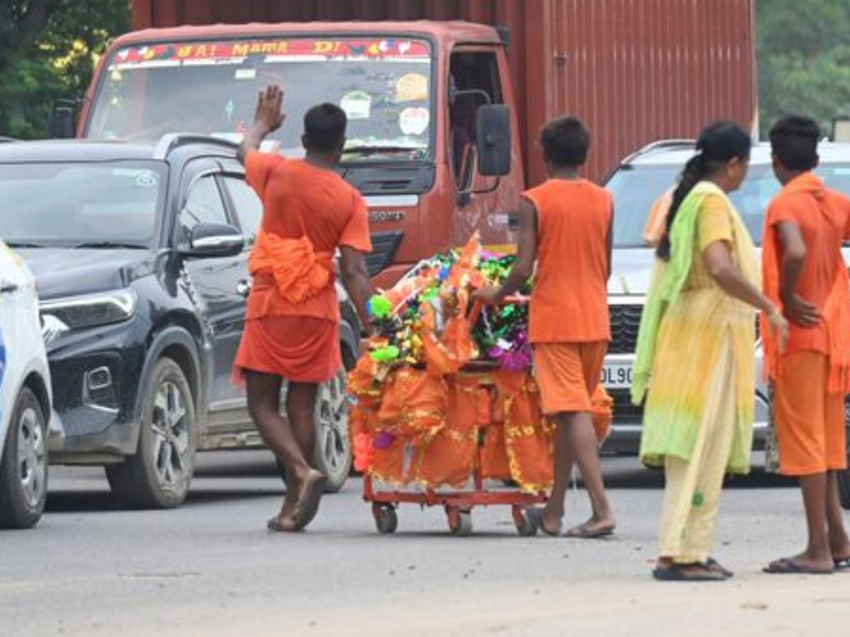 Kanwar Yatra: हाइवे बंद, पुलिस का कड़ा पहरा...अभी इतने दिनों तक रूट रहेंगे प्रभावित, असुविधा से बचने के लिए पढ़ें ये खबर