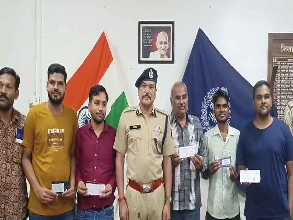 भीलवाड़ा पुलिस ने ऑपरेशन एंटीवायरस के तहत चोरी हुए 124 मोबाइल किए बरामद