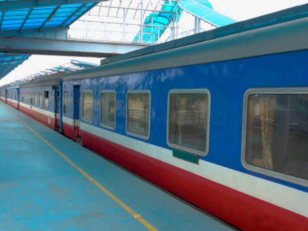 बेगुनकोदर रेलवे स्टेशन