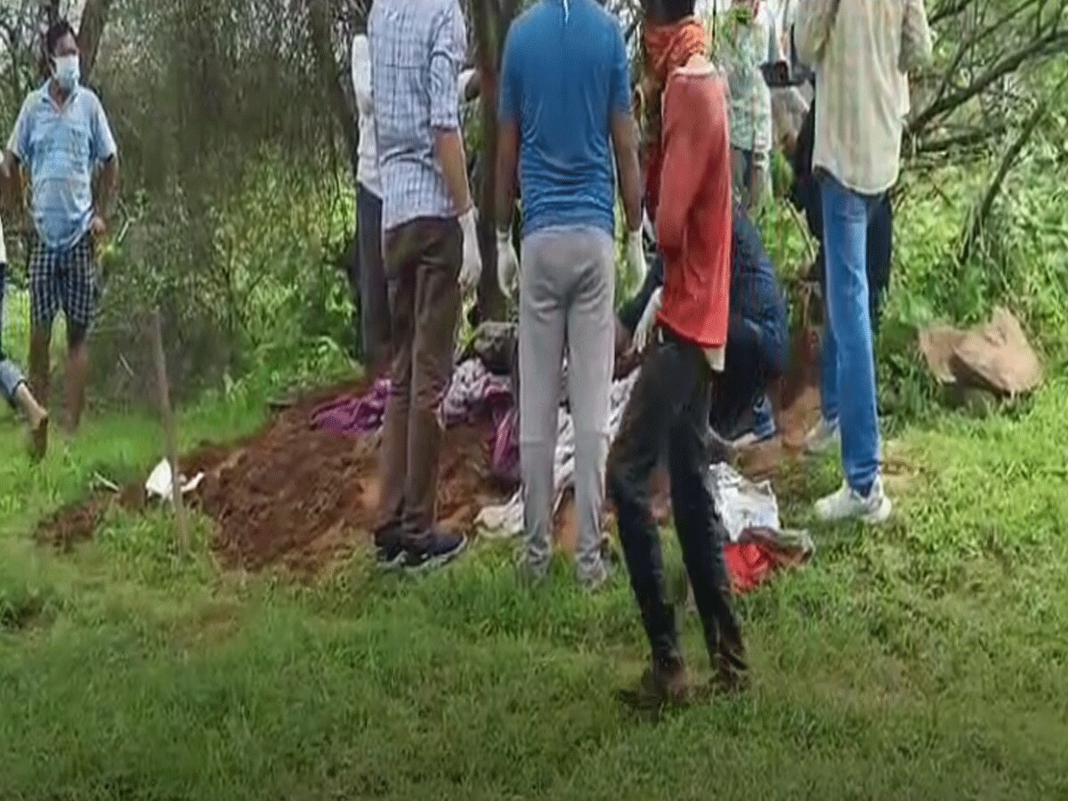 Nagaur News: कब्र से निकालकर किया पोस्टमार्टम, अब रिपोर्ट को हो रहा इंतजार 