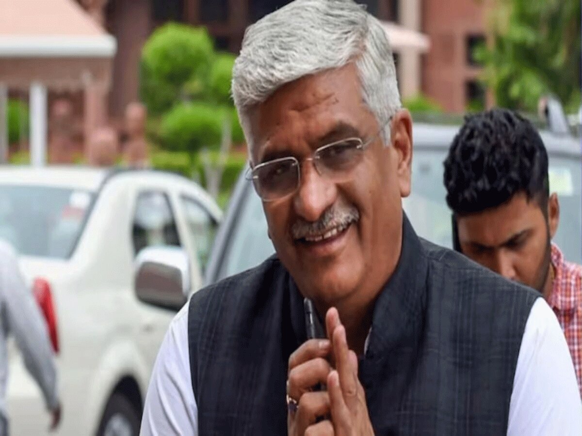 मंत्री गजेंद्र सिंह शेखावत पहुंचे जोधपुर, आमजन से मुलाकात कर सुनी समस्याएं 