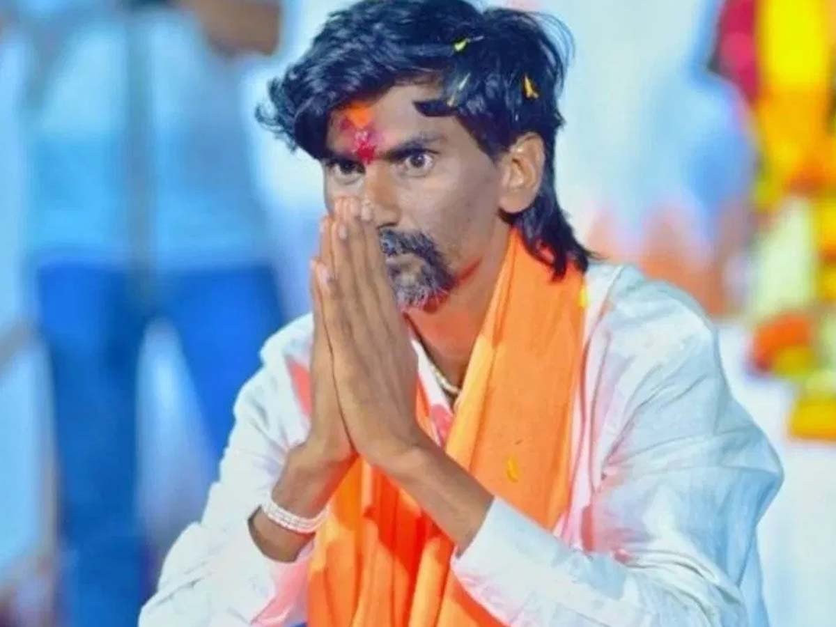 Maratha Reservation: 'हमें असेंबली चुनाव लड़ने के लिए न करें मजबूर', मनोज जरांगे की शिंदे सरकार को चेतावनी, किया ये ऐलान