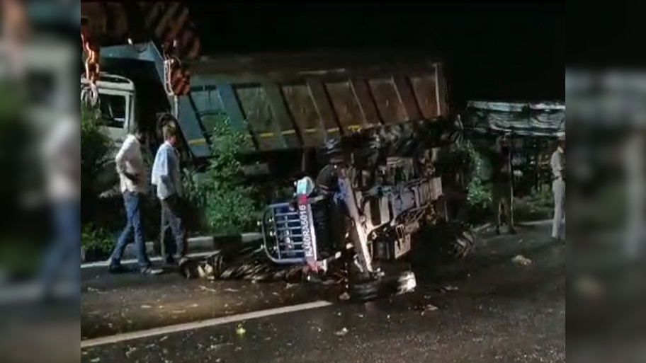 Road accident: राजस्थान में यहां सड़क हादसे में 5 लोगों को गाड़ी ने कुचला, मौके पर तड़प-तड़प कर तोड़ा दम