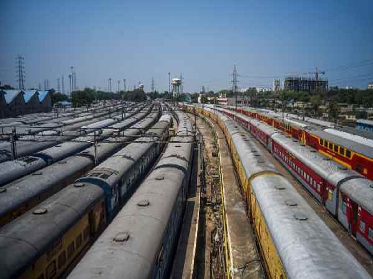 Indian Railway: मुजफ्फरपुर-नरकटियागंज रूट पर 8 अगस्त तक डिस्टर्ब रहेंगी ट्रेनें, जानें किस रूट पर कौन सी गाड़ी चलेगी