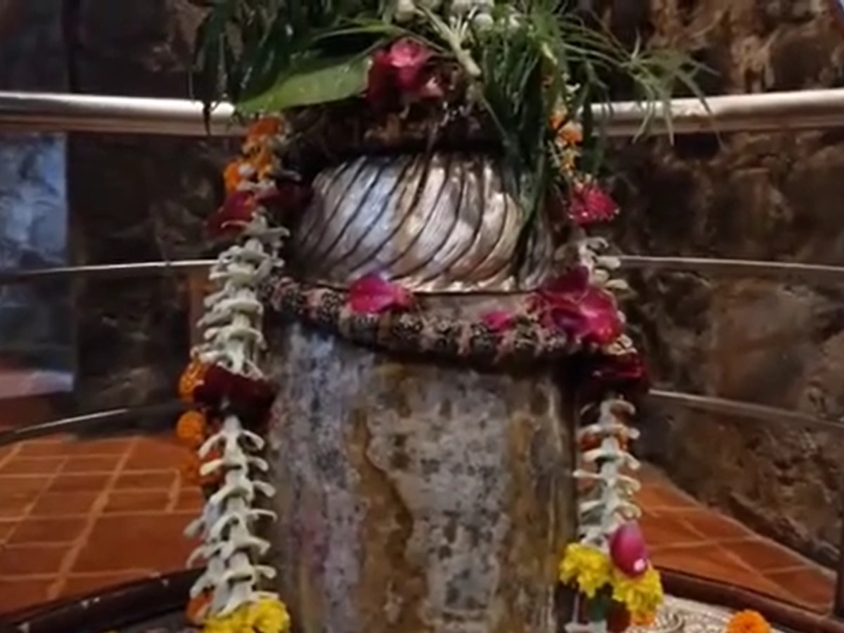 Shiv Mandir: सावन के महीने में करें पठानकोट के इस प्राचीन शिव मंदिर के दर्शन, द्वापर युग में हुई थी स्थापना!