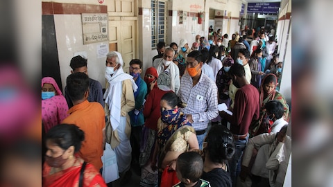 Jaipur News Q management system implemented in 3 OPDs of SMS Hospital | SMS अस्पताल में आने वाले मरीजों को मिलेगी राहत ! लंबी कतारों में नहीं रहना पड़ेगा घंटों खड़े | Hindi News ...