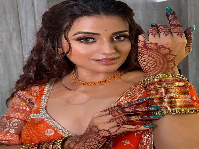 Bhojpuri Actress Akshara Singh